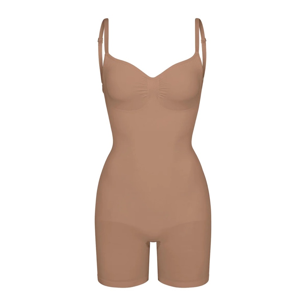 SKIMS Seamless Sculpt Low Back Mid Thigh Bodysuit